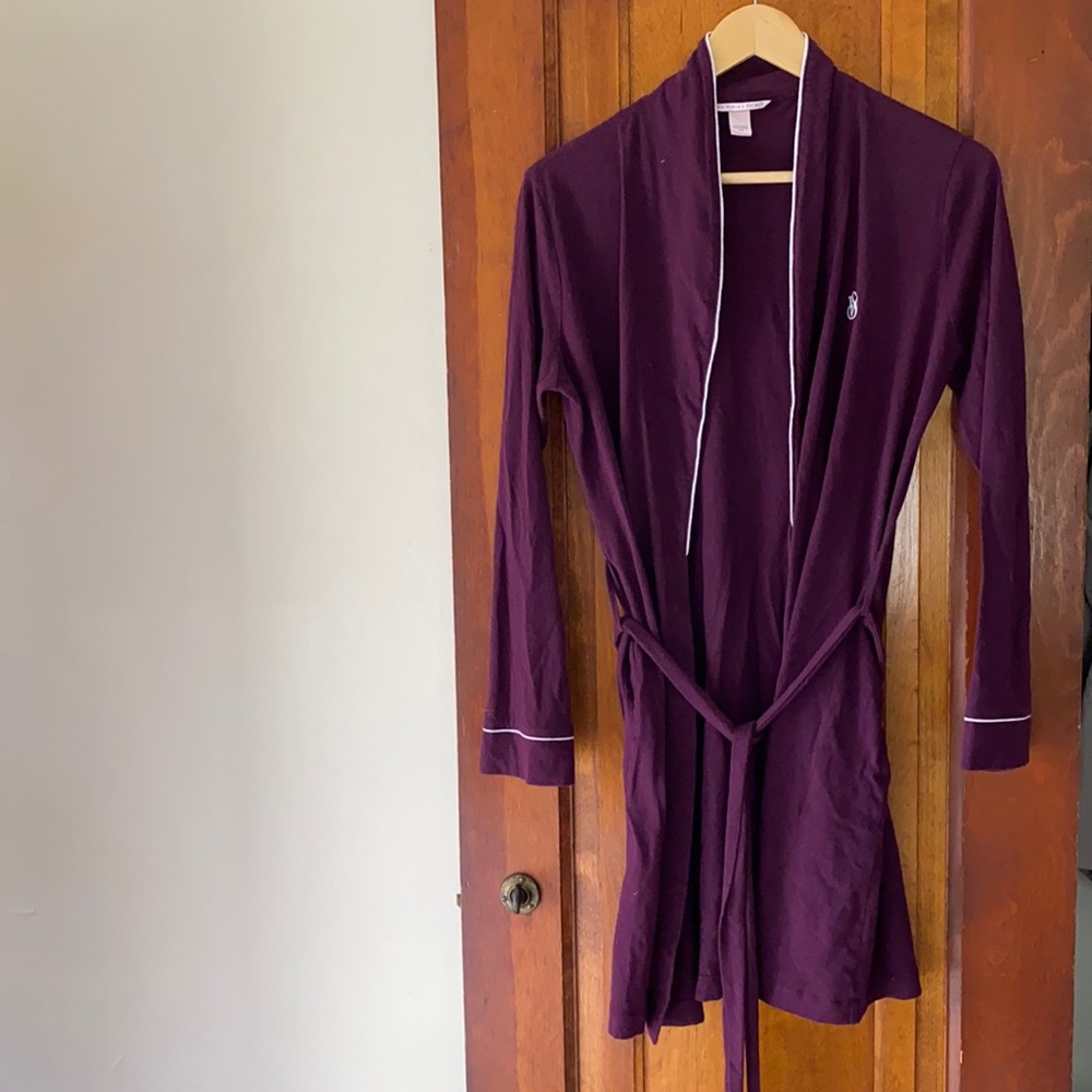 VS bathrobe